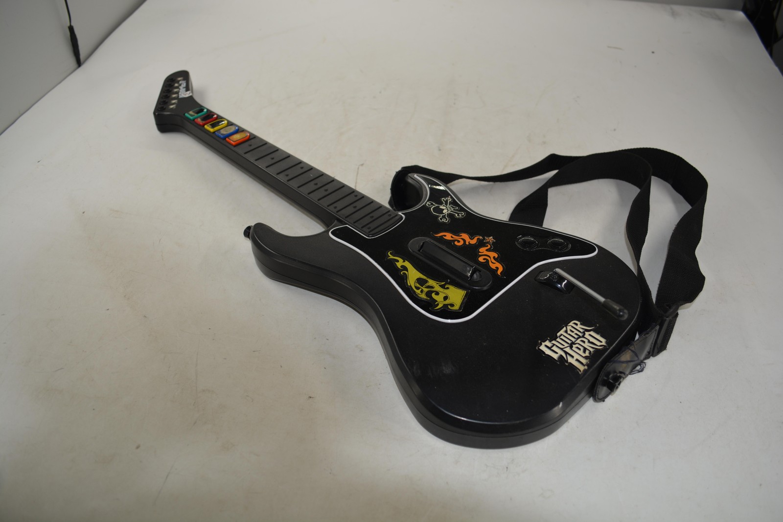 RedOctane Kramer Striker Wireless Controller Black For Guitar Hero Game