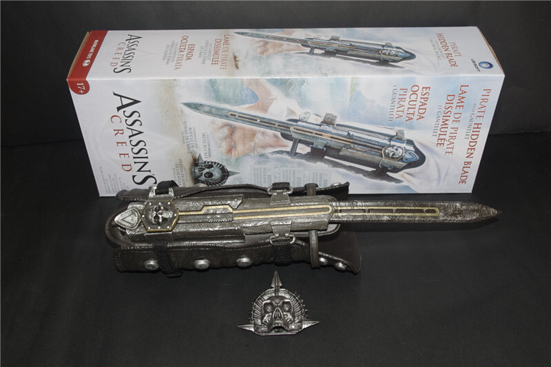 Assassin’s Creed IV: Black Flag Cosplay 1:1 Hidden Blade Edward Kenway Toys Gift