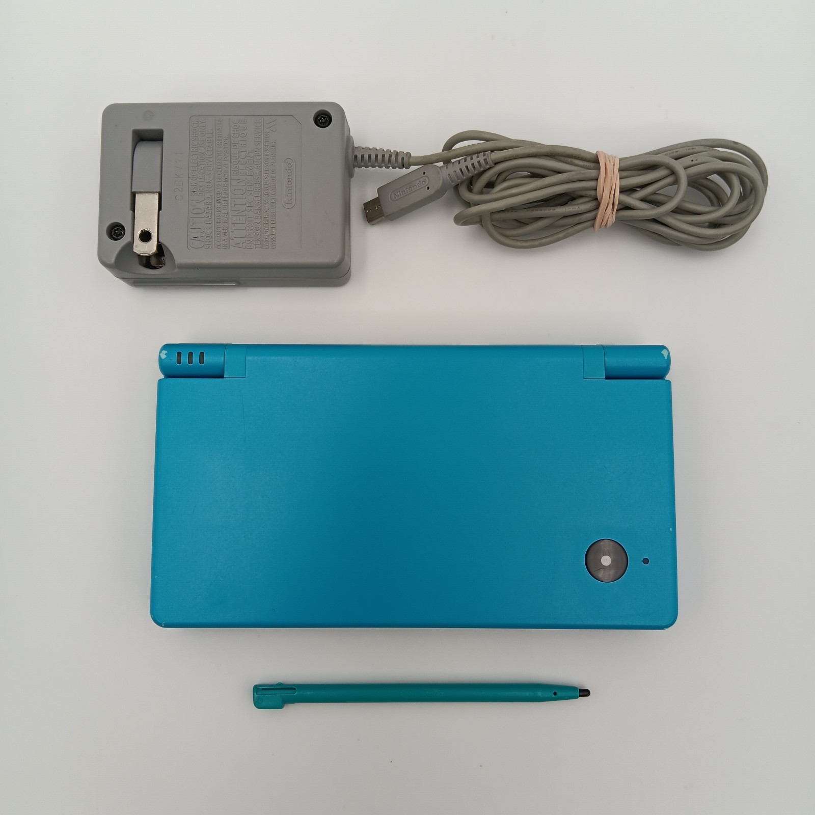 Nintendo DSI Handheld System Blue With Charger & Stylus Clean Tested