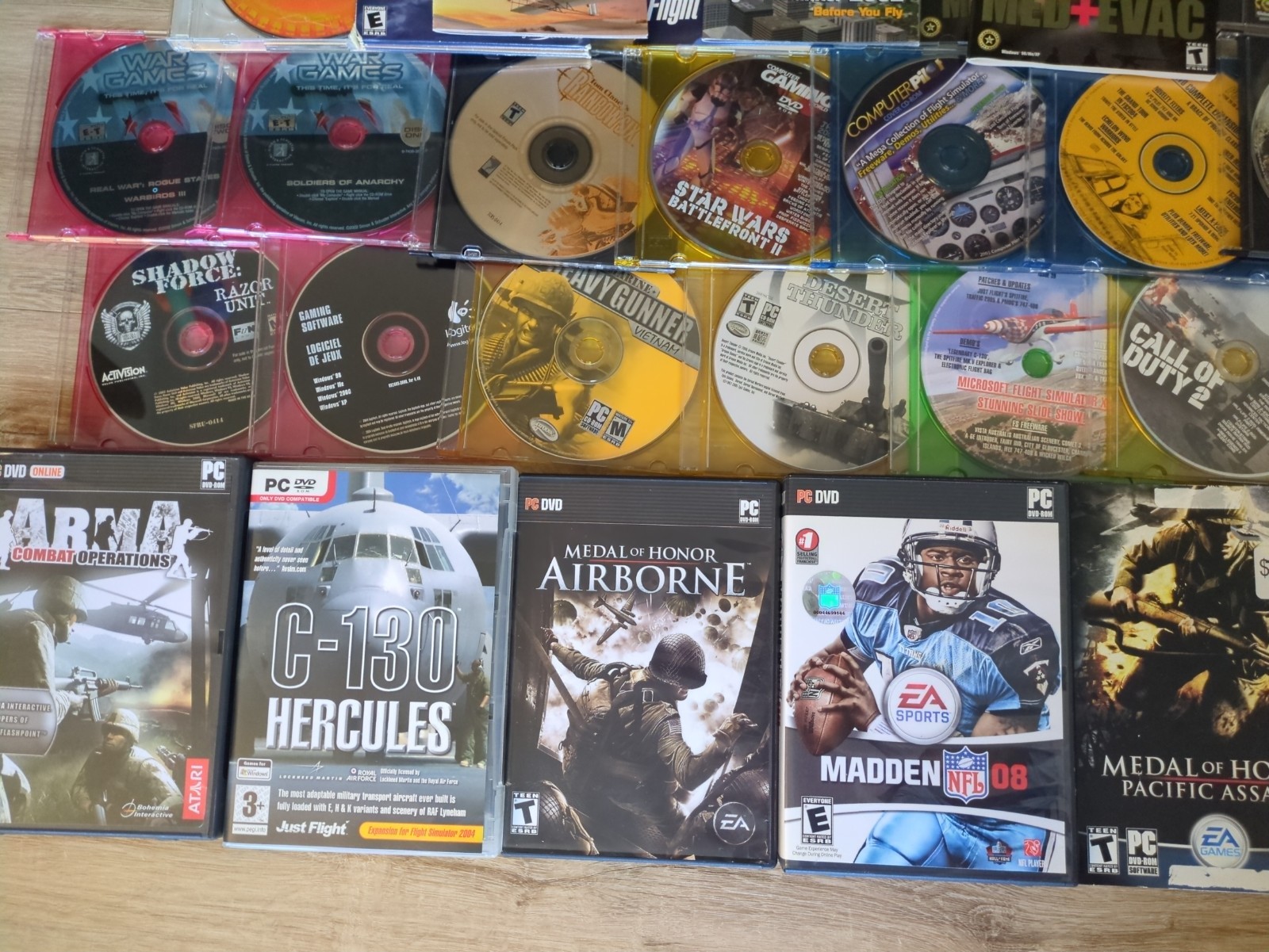 HUGE LOT 35+ 2000s Flight Simulator, War, FPS, Hunting PC Games + Manuals