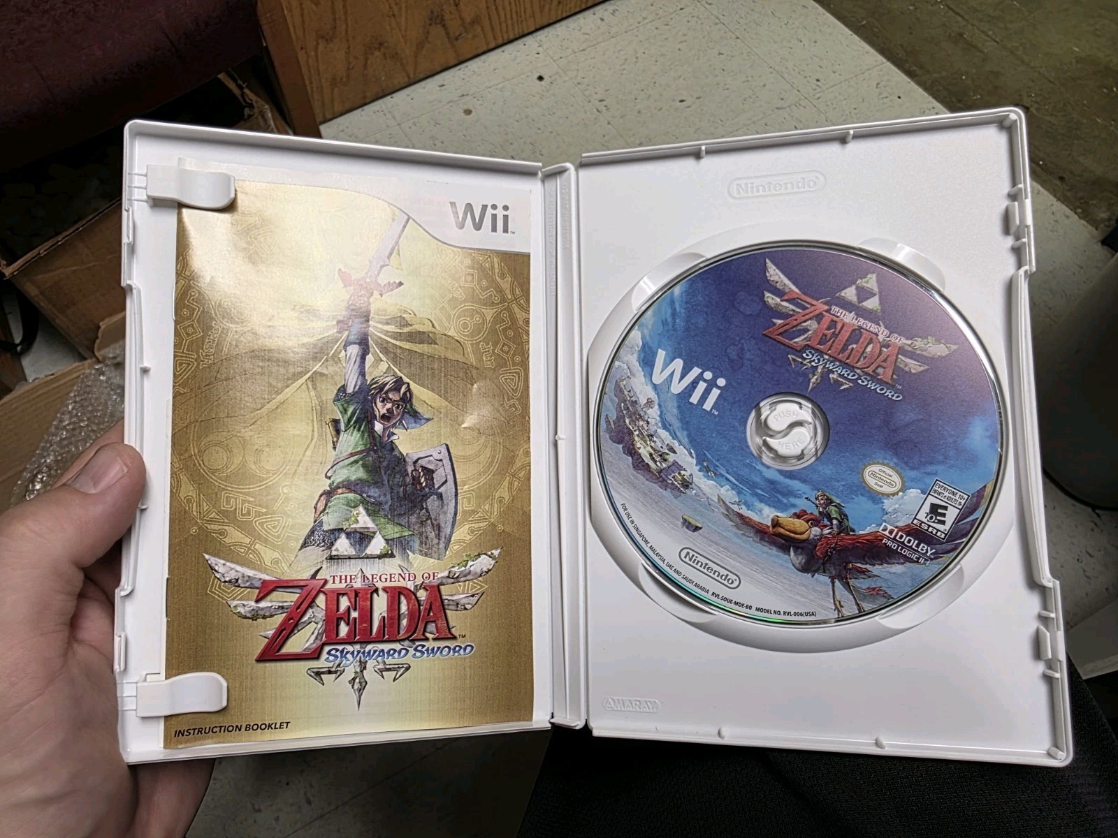 Legend of Zelda: Skyward Sword Wii CIB U.A.E./Saudi/Singapore/Malaysia Edition