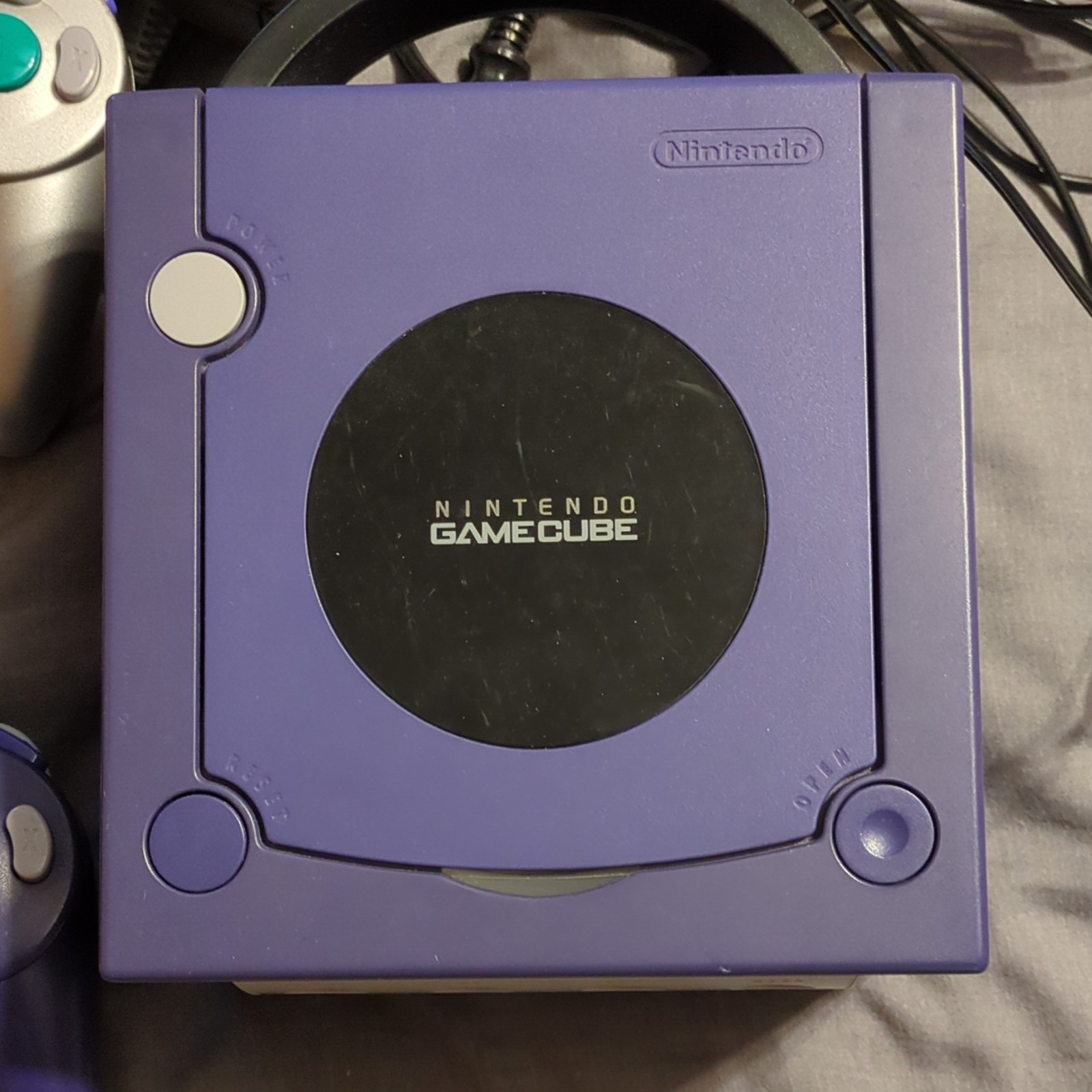 Nintendo GameCube Console with 4 Controllers(Purple, Silver,2White)and Cables