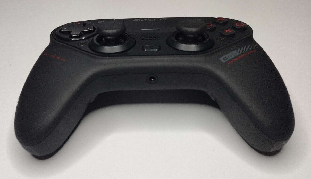 ASTRO Gaming C40 TR Controller For PS4/PC. No Joystick Drift – Great Condition!