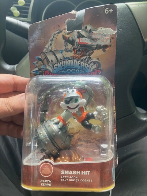 Skylanders SuperChargers SMASH HIT New Sealed Character Figure 2015