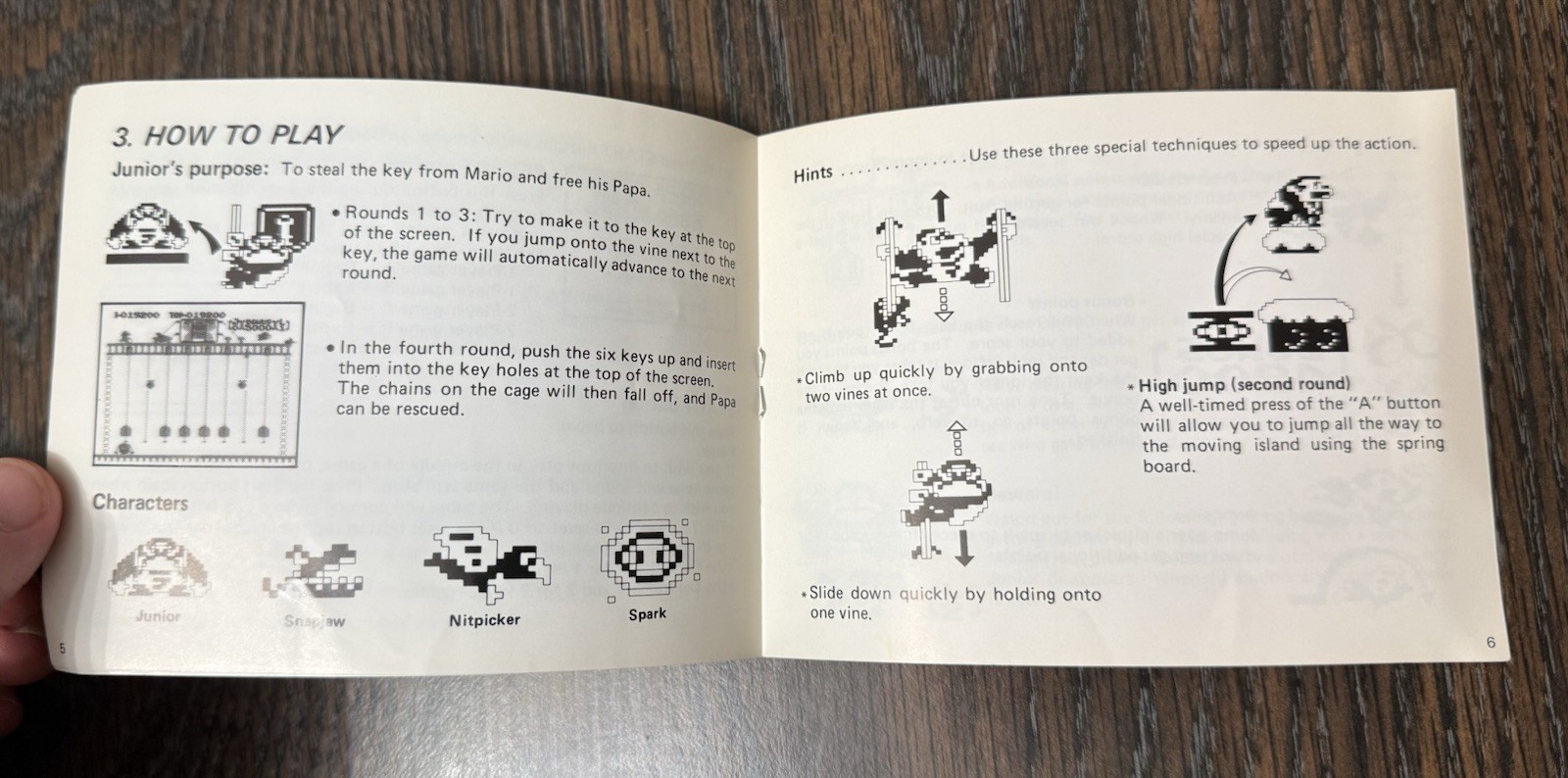 Donkey Kong Jr. MANUAL ONLY (Nintendo, NES 1986) Classic Black Box Combine Ship!