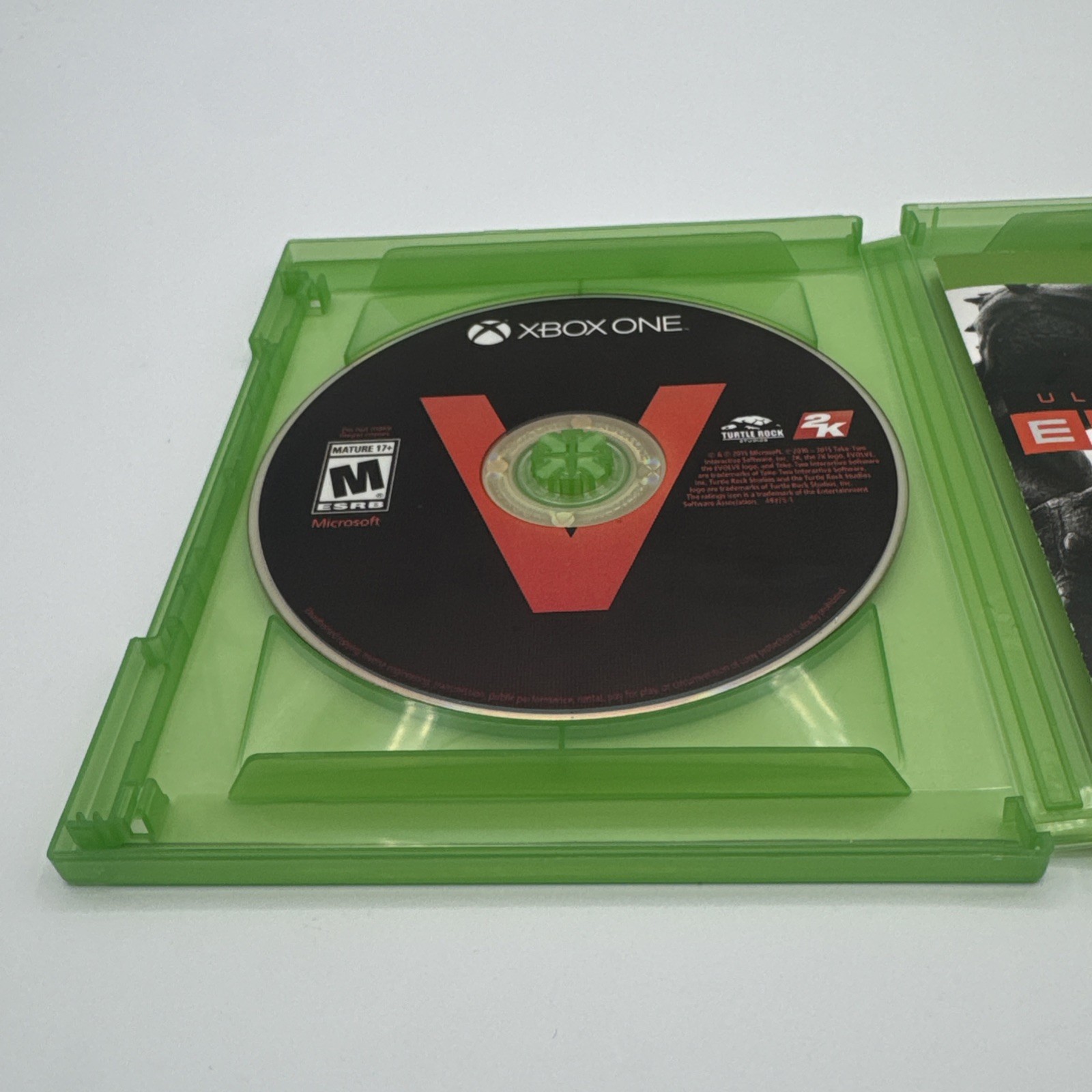 Evolve: Ultimate Edition (Microsoft Xbox One, 2015) Used
