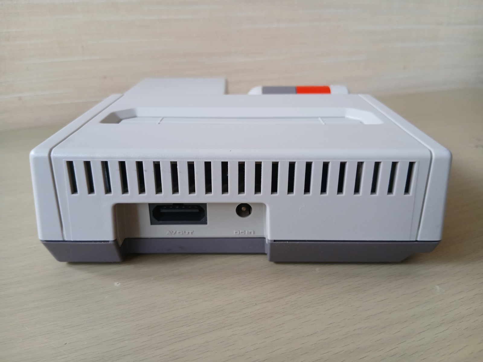 Nintendo New Famicom Console AV Complete set very good condition TESTED NES 1