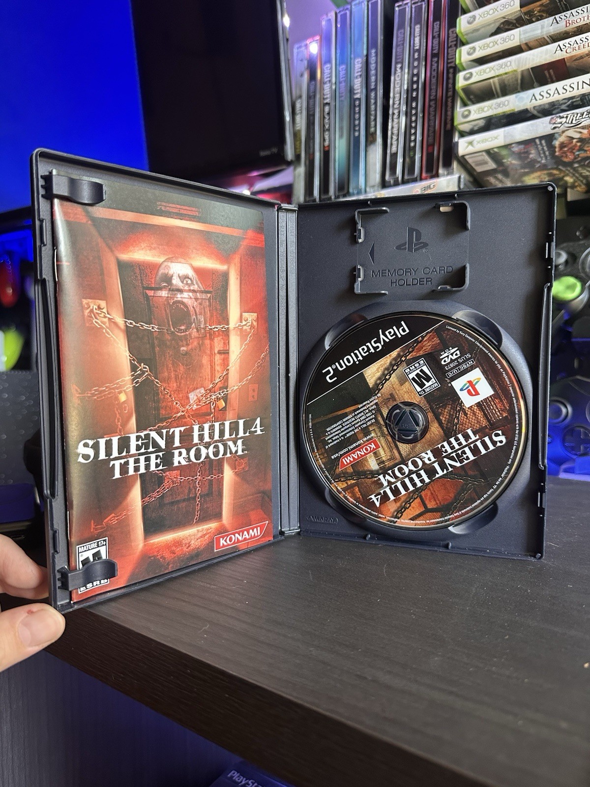 Konami Silent Hill 4: The Room PS2 Manual Included Disc & Case NTSC-U/C