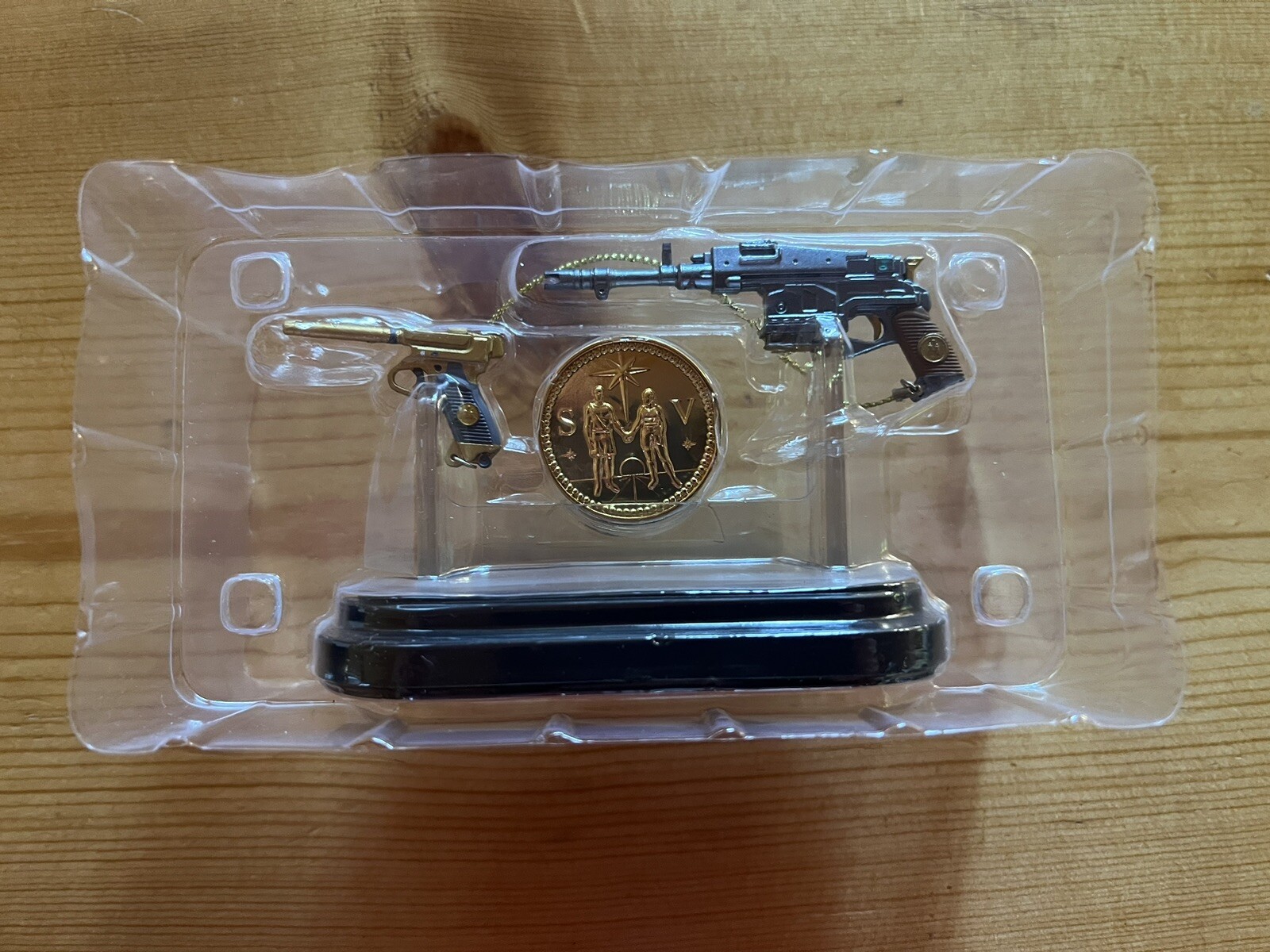 Destiny 2 | Sturm and Drang Mini Replica with Coin – Loot Crate Exclusive