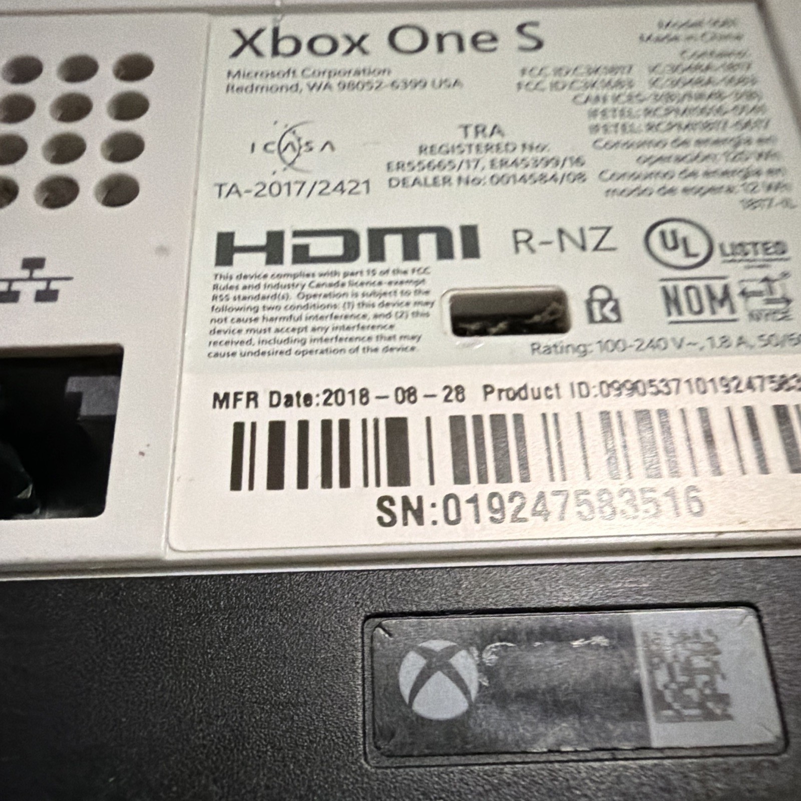 Xbox One S 1TB White Console 4K UHD Blu-Ray Compatible MPN 1681