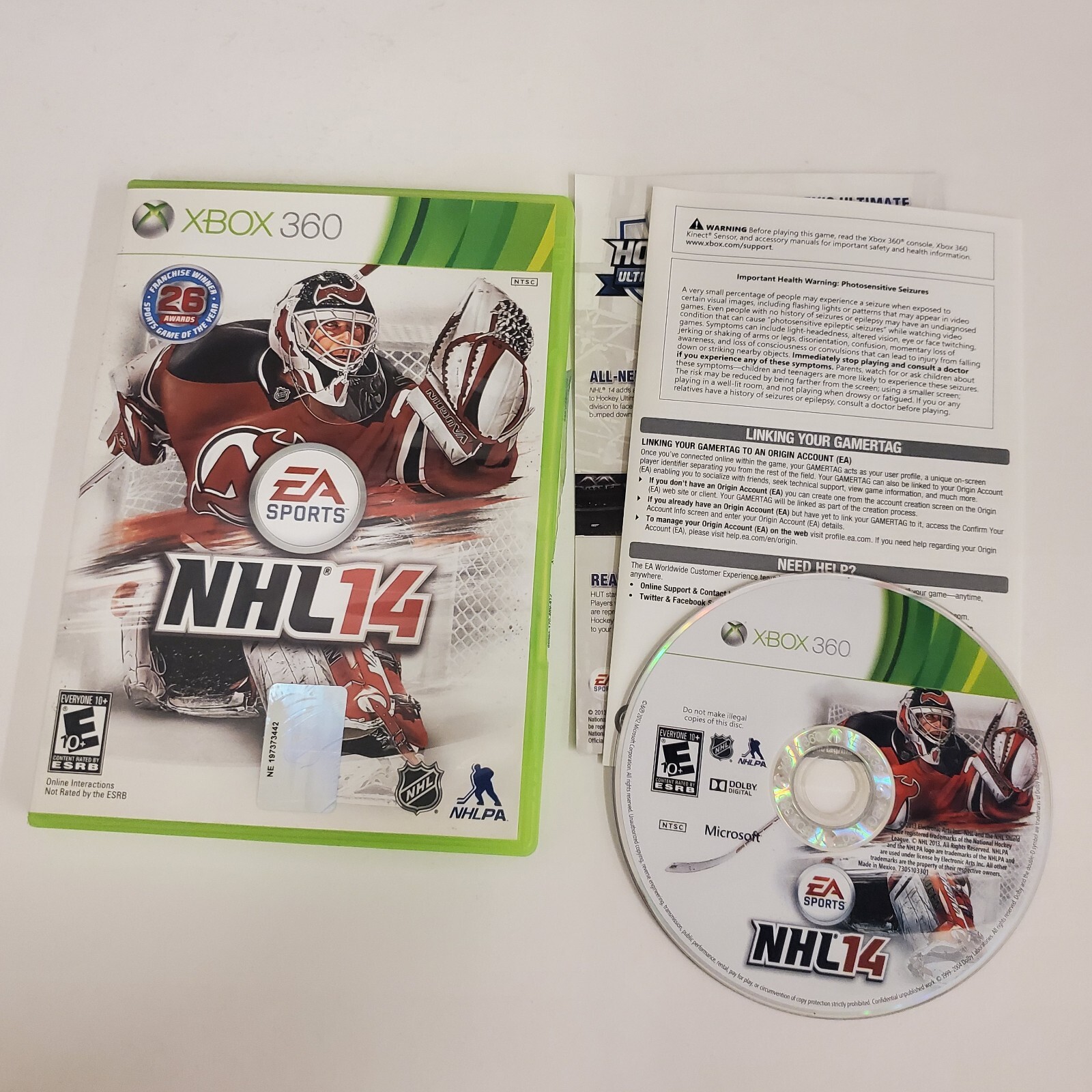 NHL 14 (Xbox 360) Complete w/ Manual CIB, TESTED!