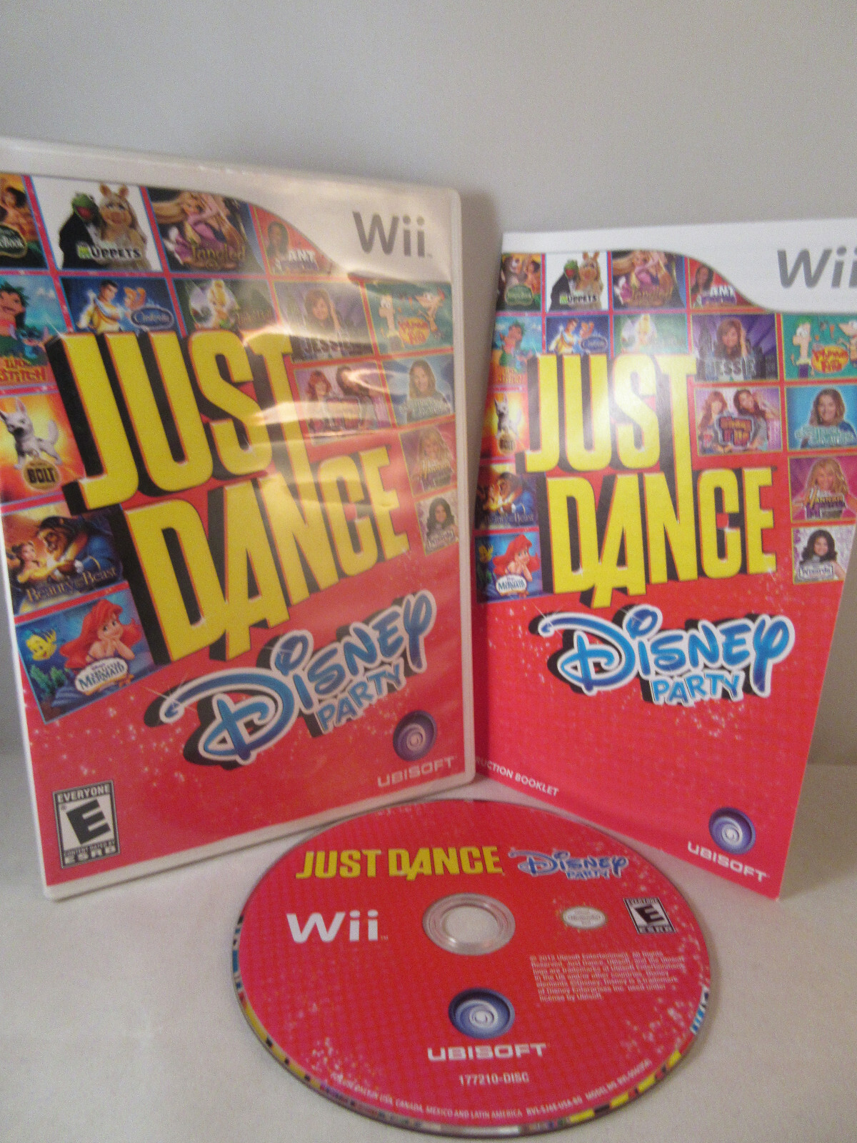 Just Dance Disney Party (Nintendo Wii) Complete CIB w/ Manual and Protector