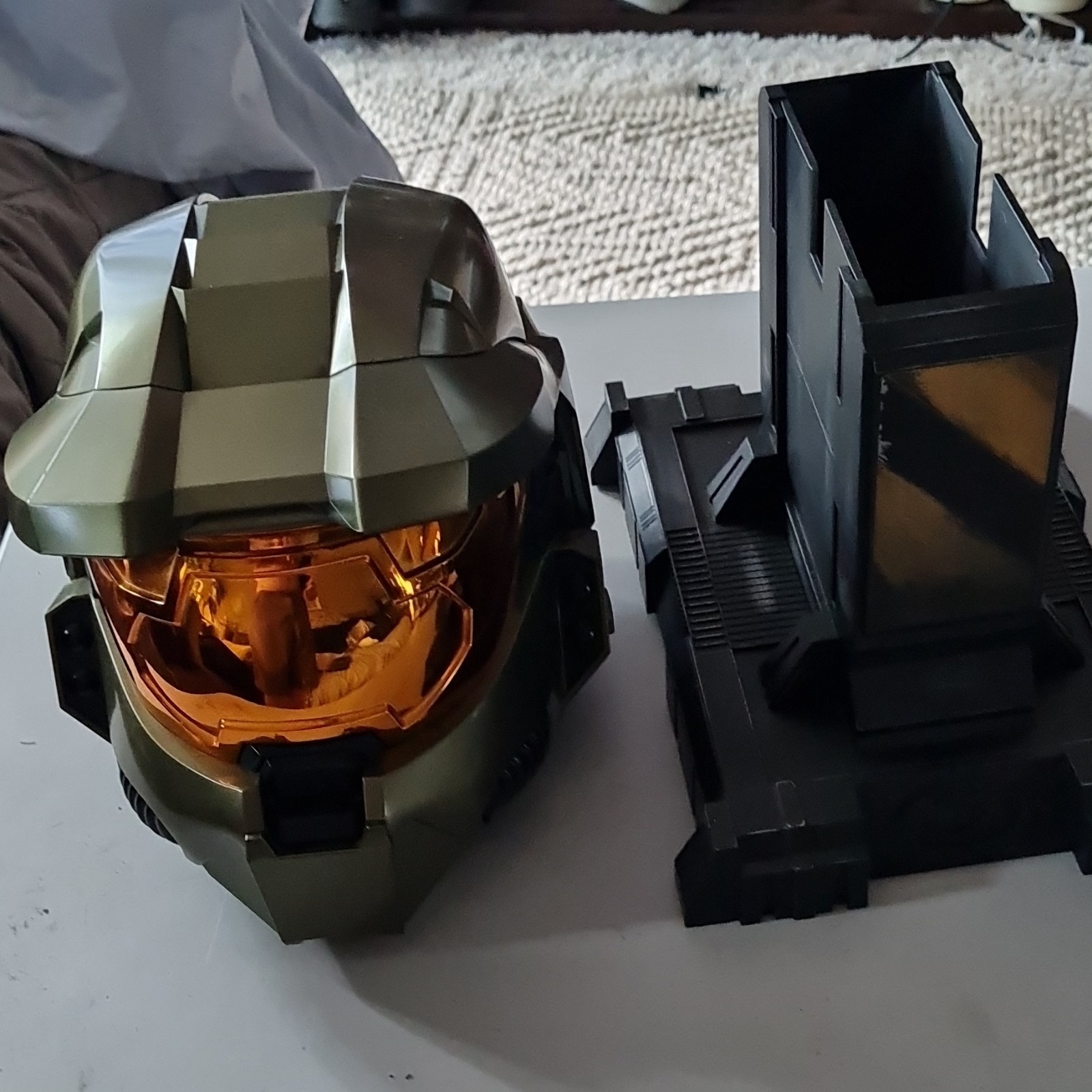 Legendary Halo 3 Limited Collector’s Edition Master Chief Helmet GAMES INCLUDED!