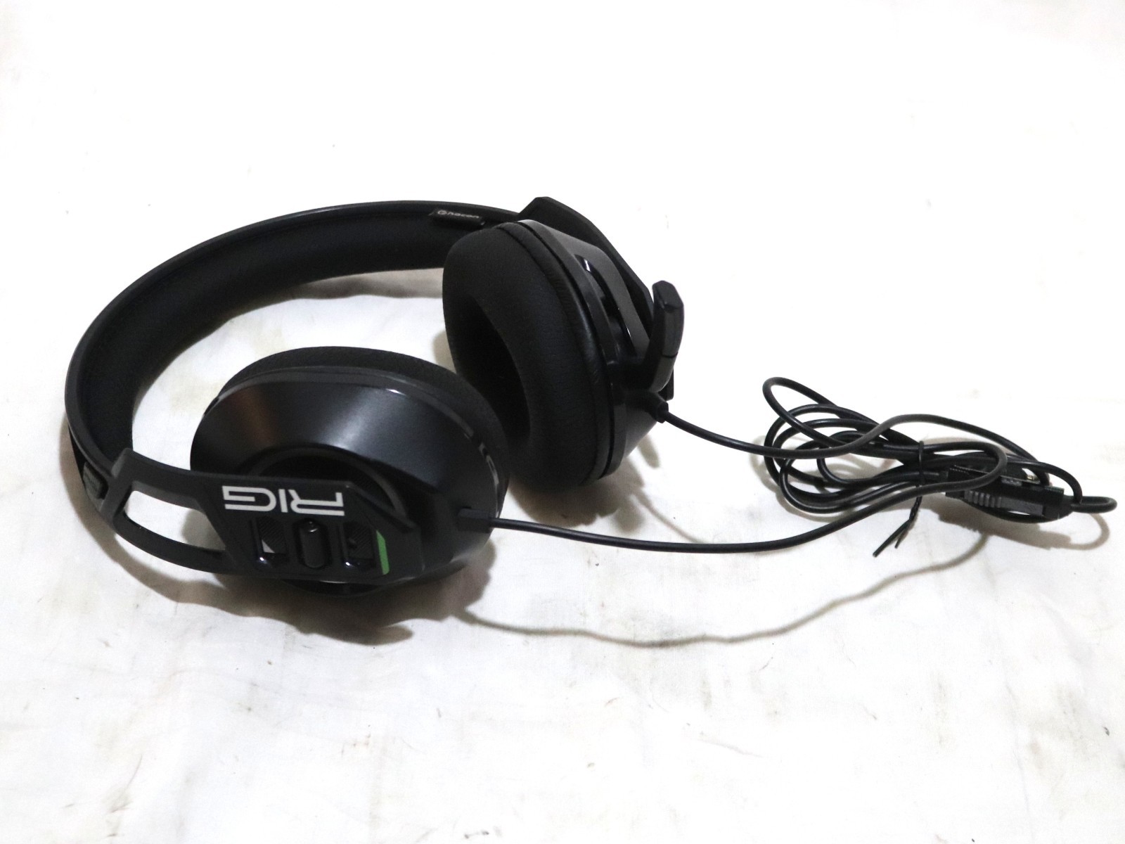 RIG 300 PRO HX Xbox Gaming Headset, 3.5mm Jack, 40mm Speakers – Black