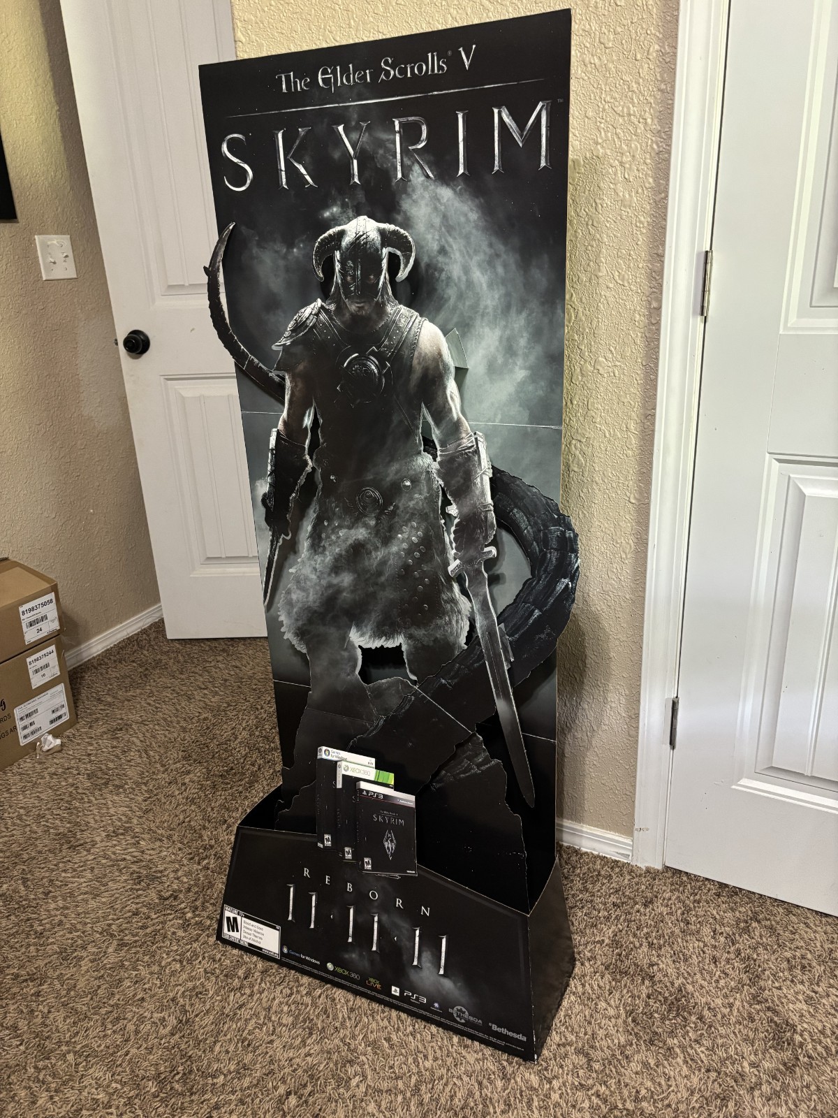 2011 ELDER SCROLLS V SKYRIM Standee Store Display Original GRAIL Launch XBOX 360