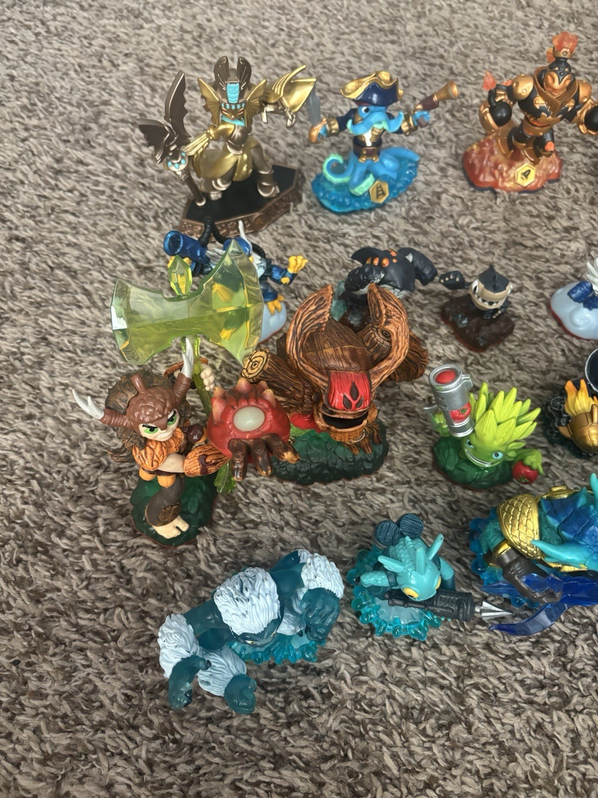 Skylanders Mixed Lot of 45 Figures Spyro, Giants, Vehicles, Crystals.