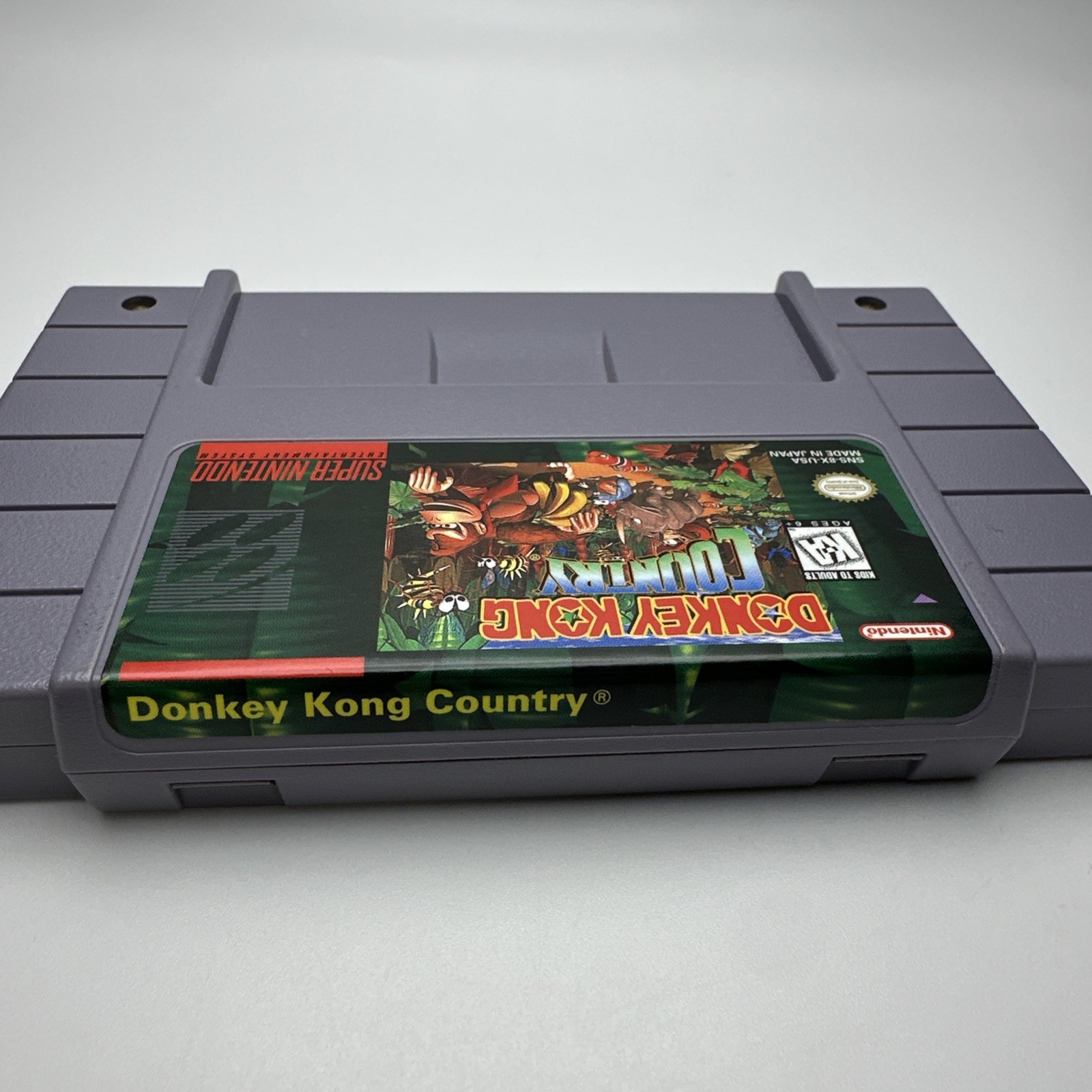 Donkey Kong Country (SNES) – CIB – Very Good Condition – Stunning Box