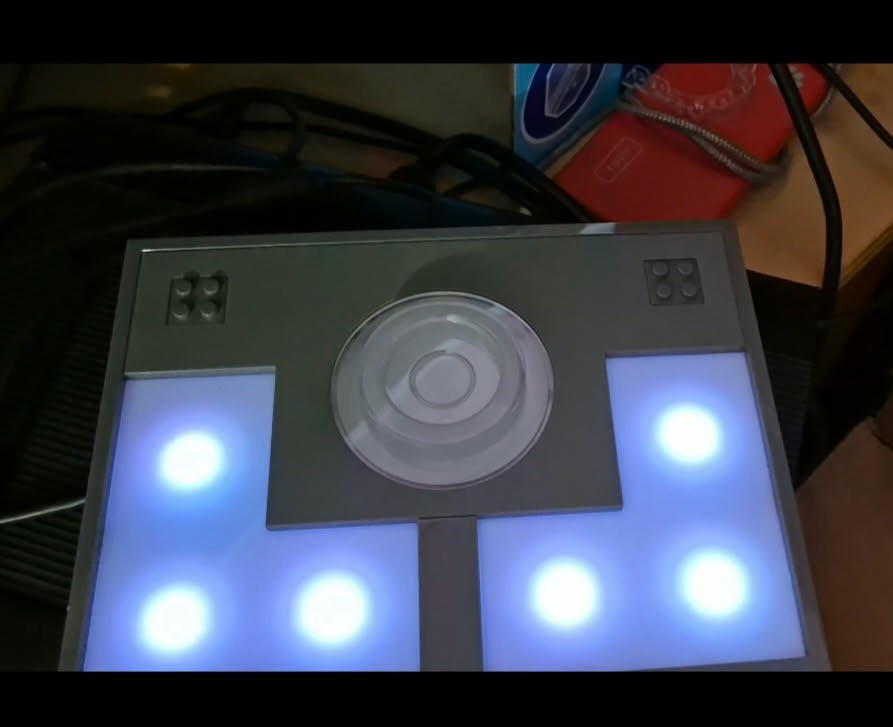 LEGO Dimensions Portal USB Powered Light-Up with Batman & Accessories