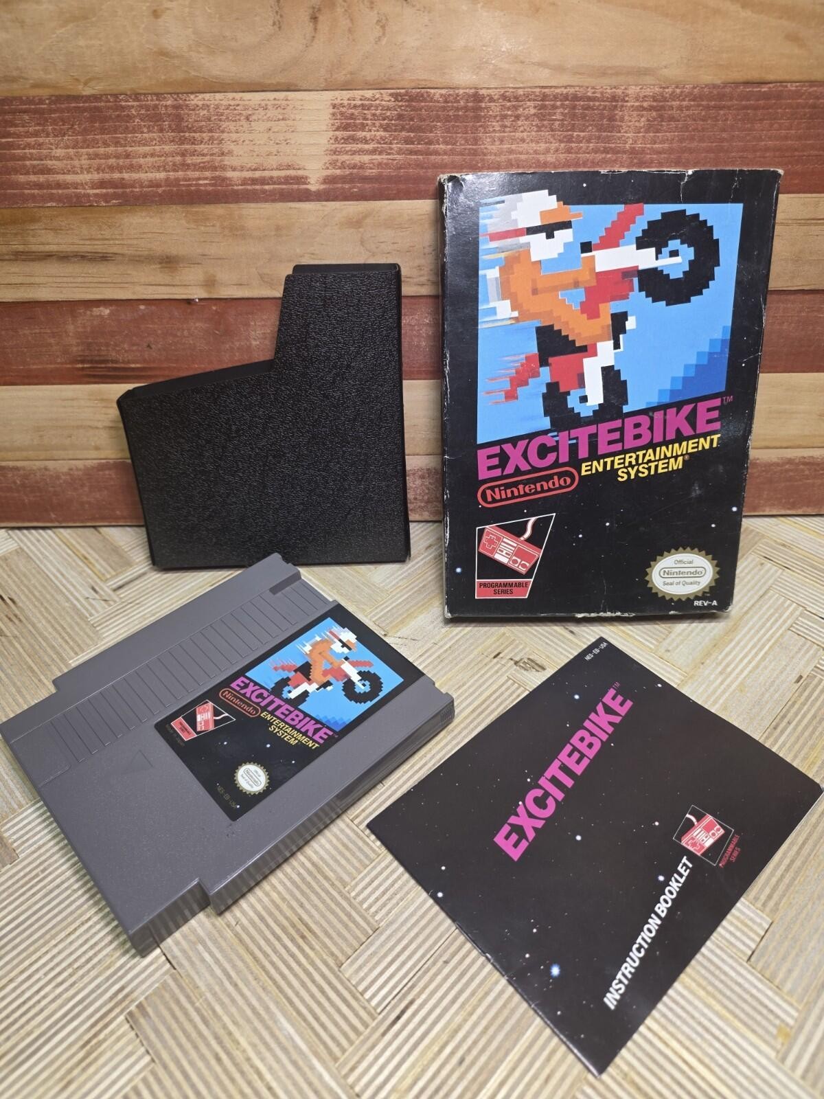Excitebike Nintendo NES 1985 Complete in Box, Tested Working Retro Game