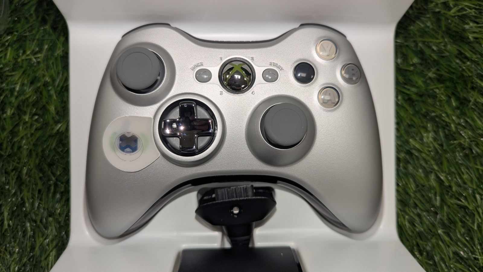 OEM Microsoft Xbox 360 Wireless Controller Silver Special Edition New Open Box