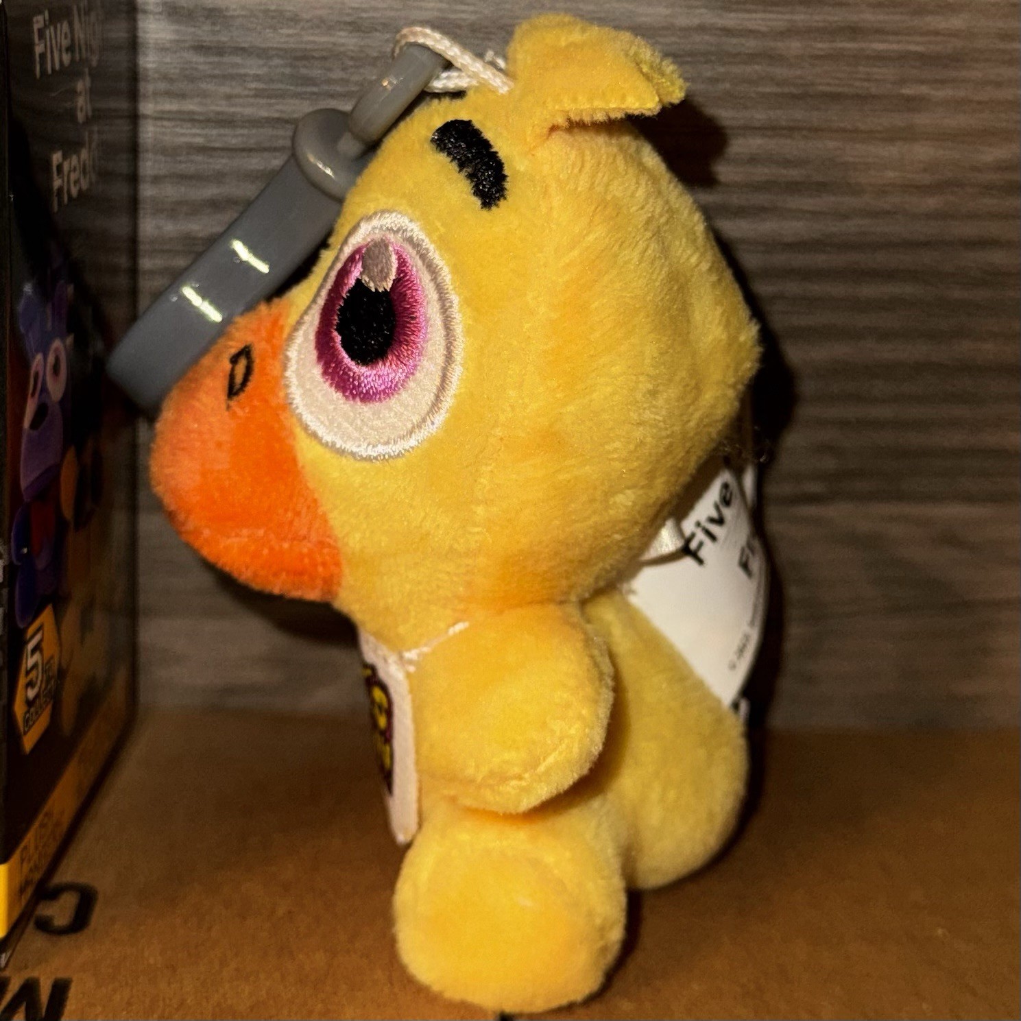 Five Nights at Freddy’s Chica Mystery Plush Hanger Keychain Backpack Clip FNaF
