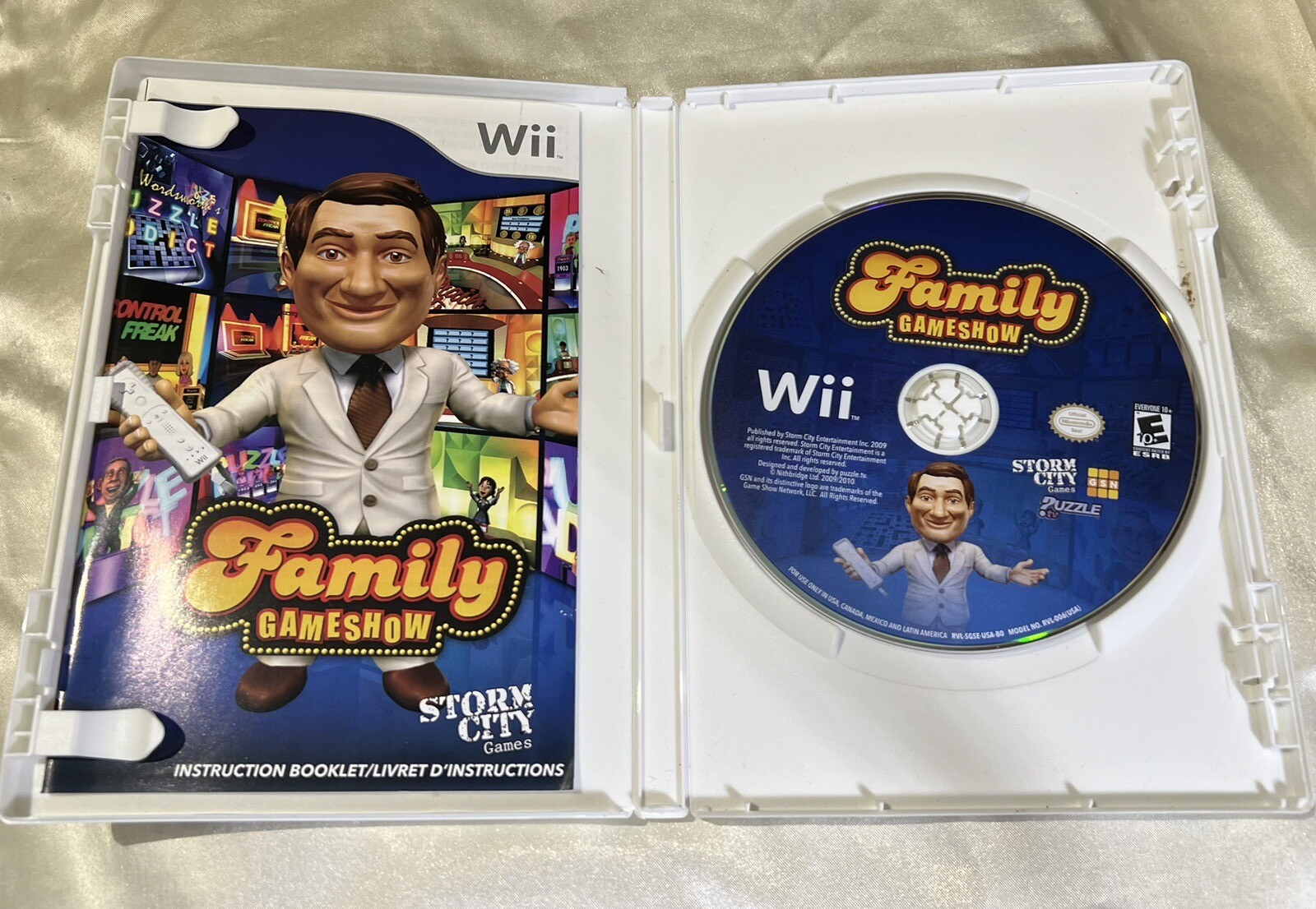 Lot of 3 NINTENDO Wii GAMES -Family Gameshow, Dancing w/Stars, Winter Sports- E