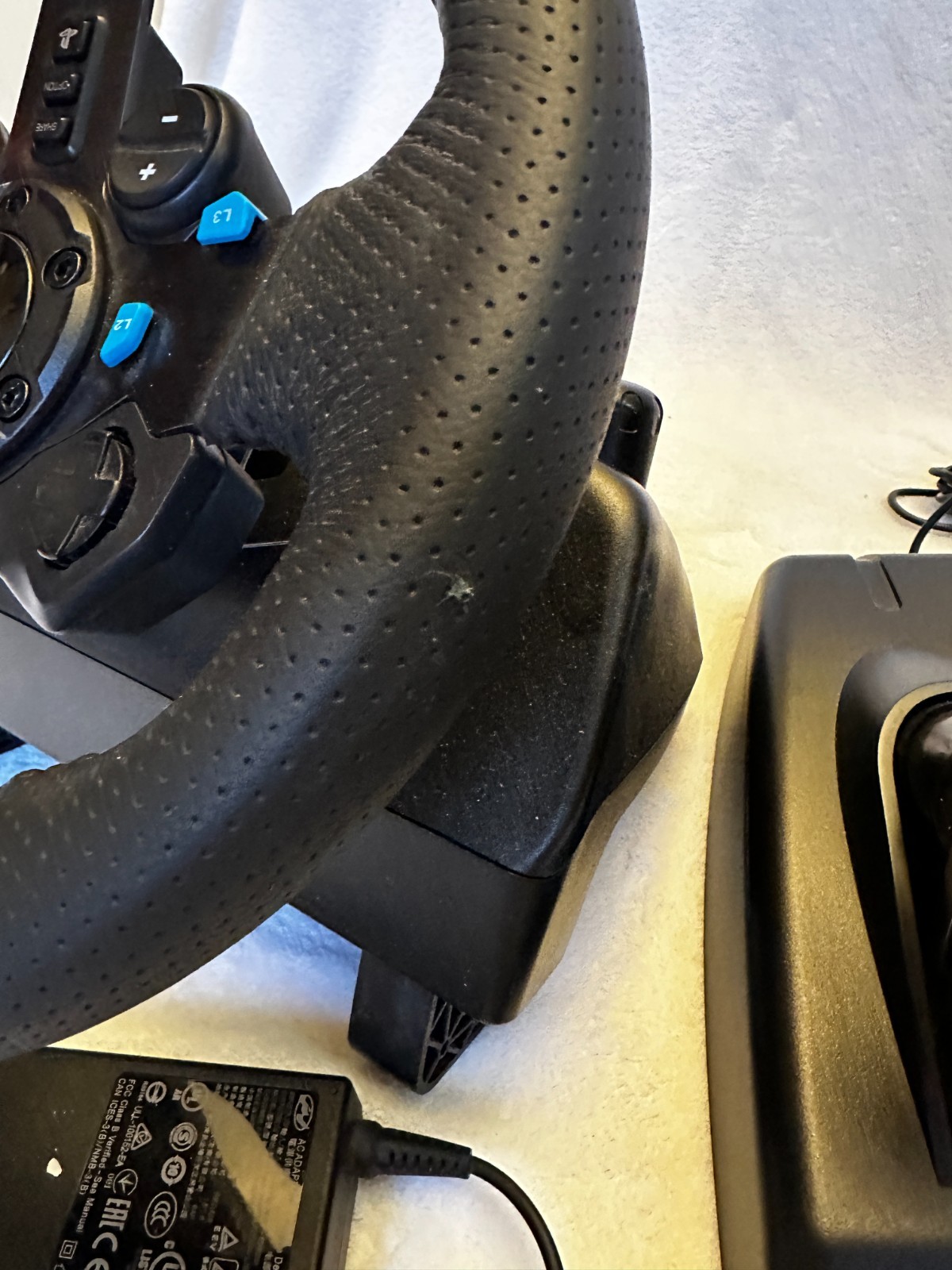 LOGITECH G29 DRIVING FORCE RACING WHEEL FOR PLAYSTATION 4