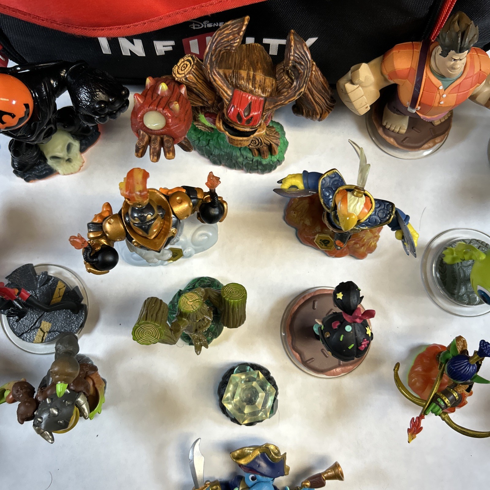 Disney Infinity Figures / Bag And Skylanders Bulk Lot