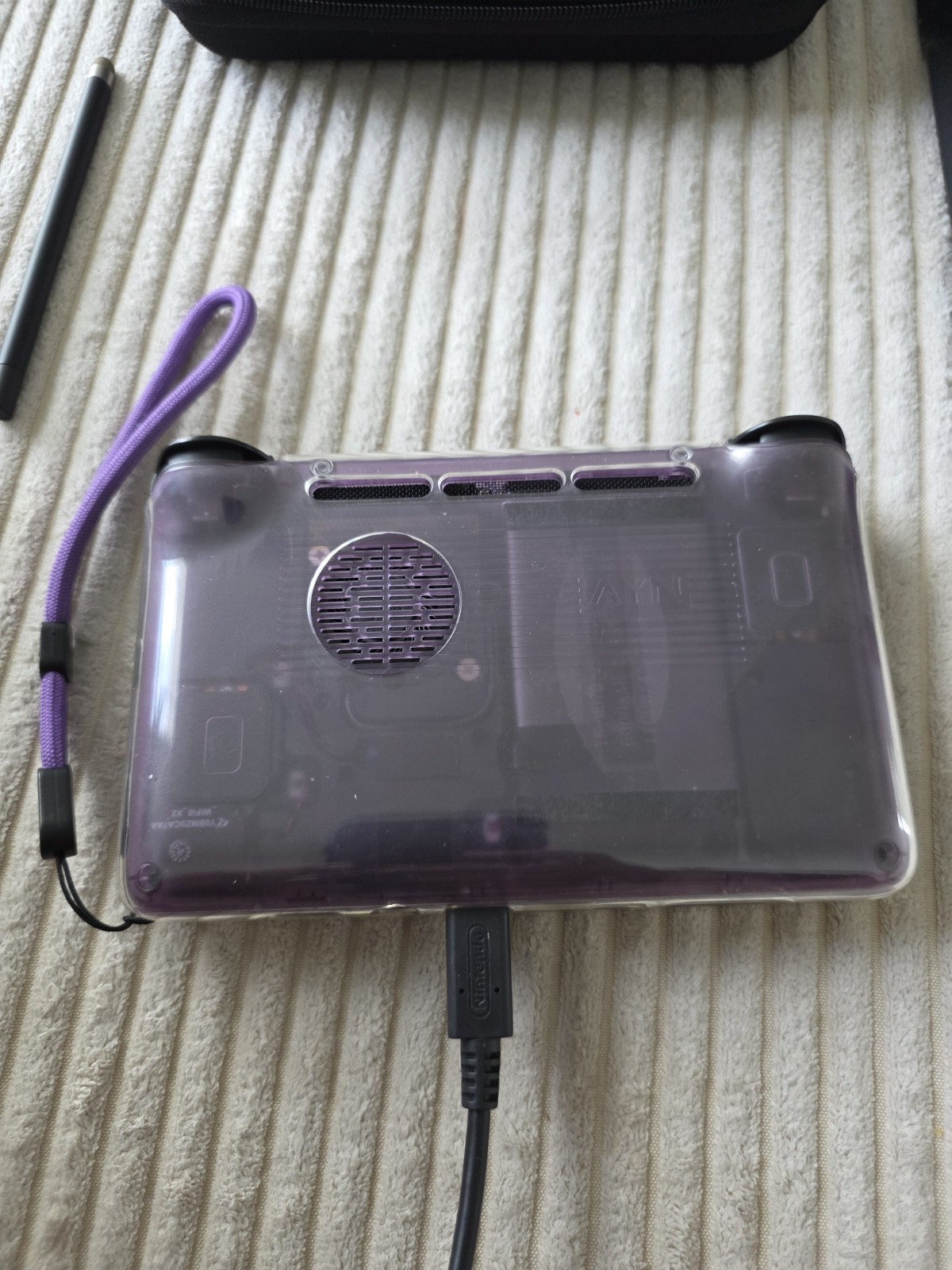 Ayn Thor Purple Max 1TB PLUS 1 TB SD CARD With Games Installed ES-DE Frontend