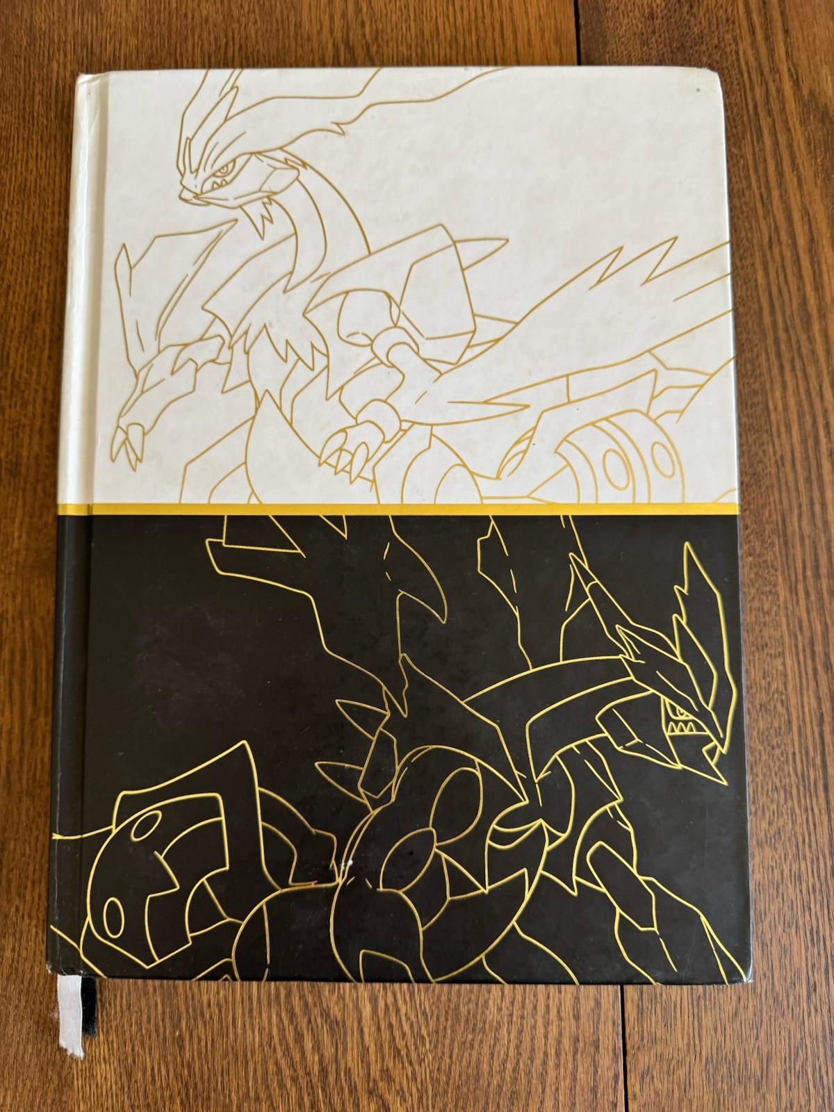 Pokémon Black 2 & White 2 Collector’s Edition Strategy Guide Hardcover – Rare