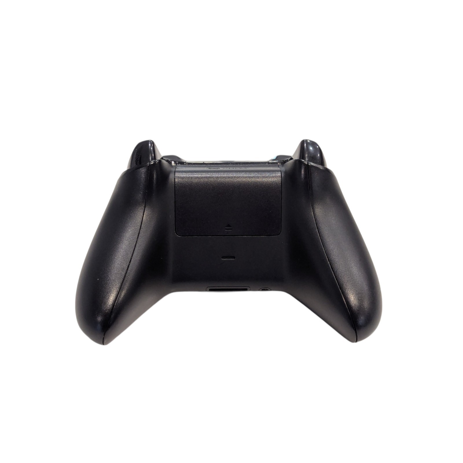 Microsoft Xbox One Wireless Controllers 1697 1708 Tested – Black And White