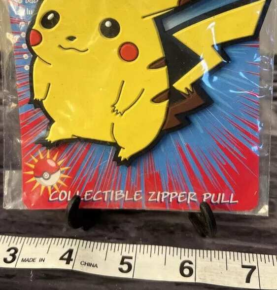 PIKACHU ZIPPER PULL KEYCHAIN Vintage KEYRING GADGET ANIME 1999 POCKET MONSTER
