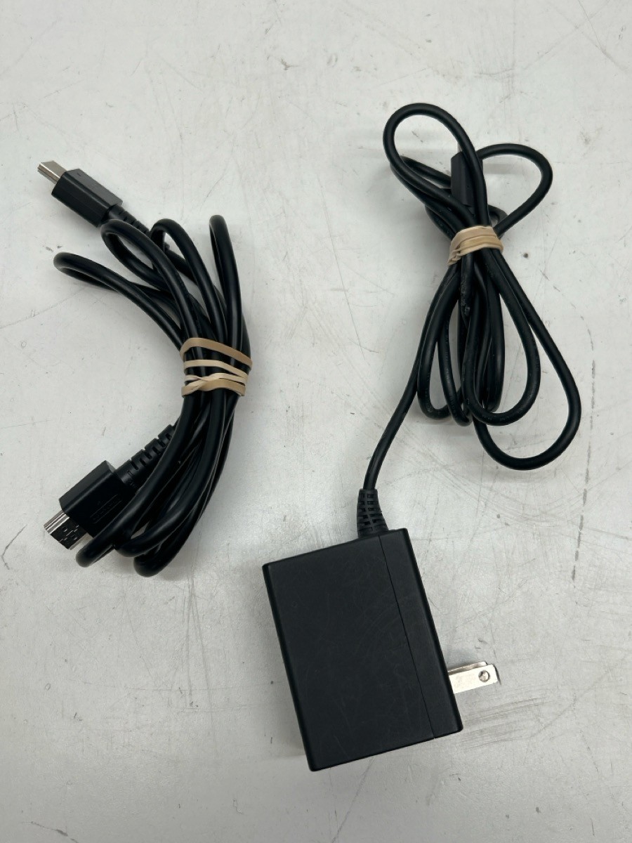 NINTENDO SWITCH HANDHELD – OLED – HEG-001 (P28020309)