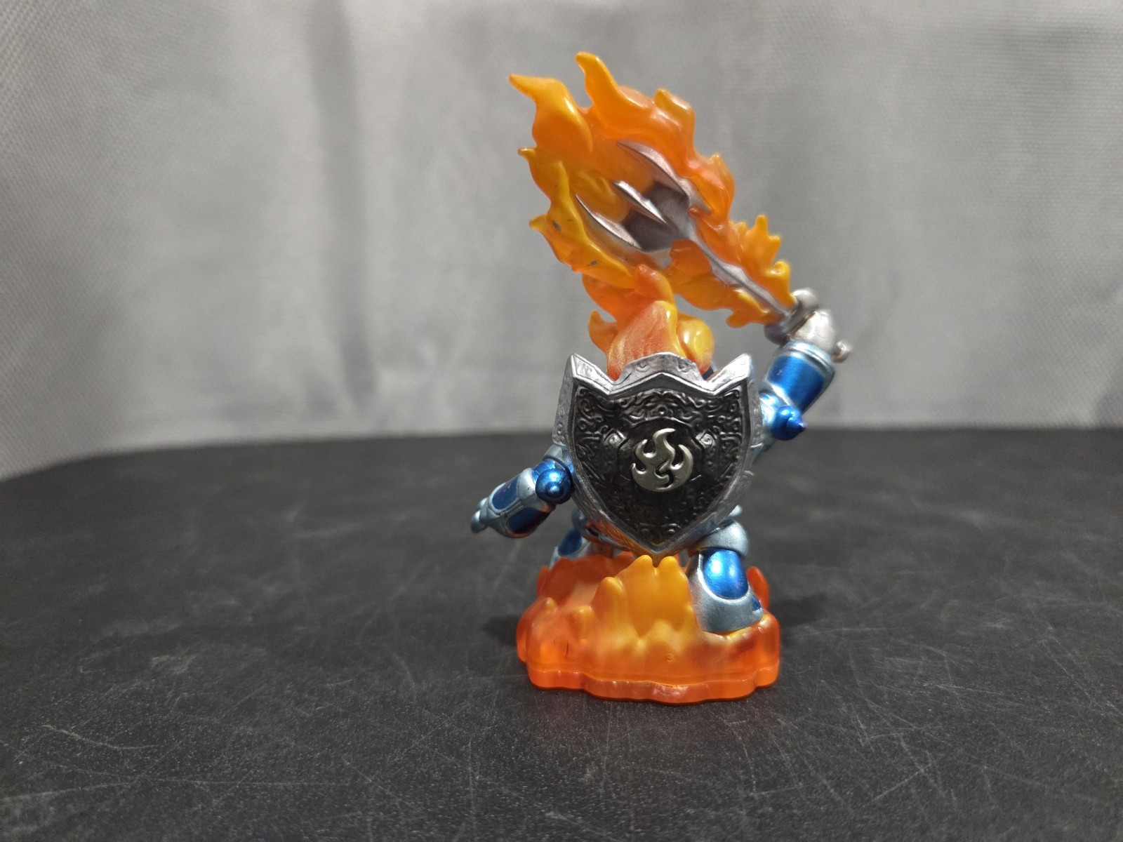 Skylanders Giants Ignitor Fire Element Monster Figure 2012 Spyros Adventure