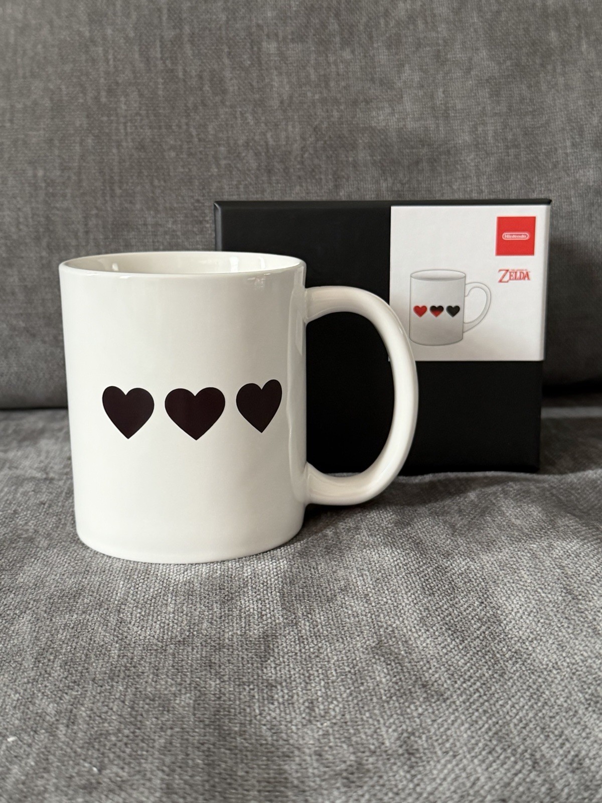 Nintendo NY Legend of Zelda Heart Container Heat Change Mug Cup NWT Link Ocarina