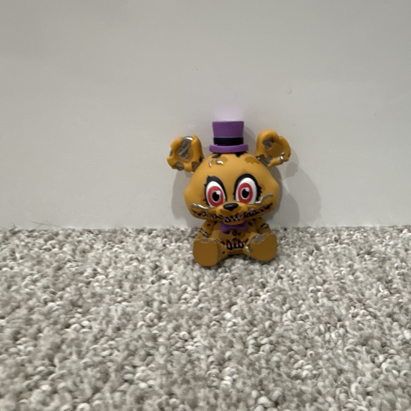FUNKO Mystery Minis Five Nights at Freddy’s Nightmare Fredbear 1/24