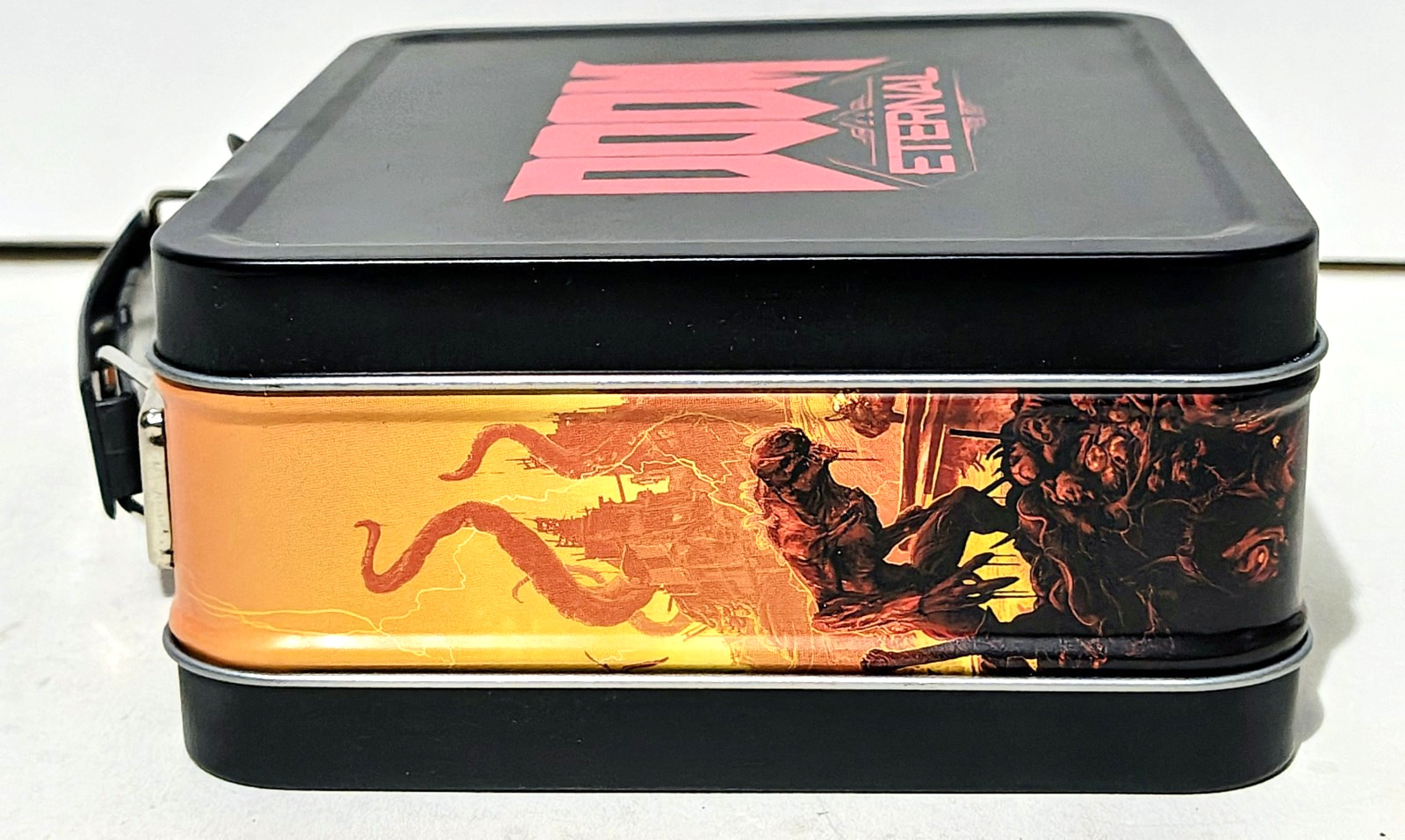 Doom Eternal – Mini Lunch Box Tin – Fanwares Mini Box – Box Only