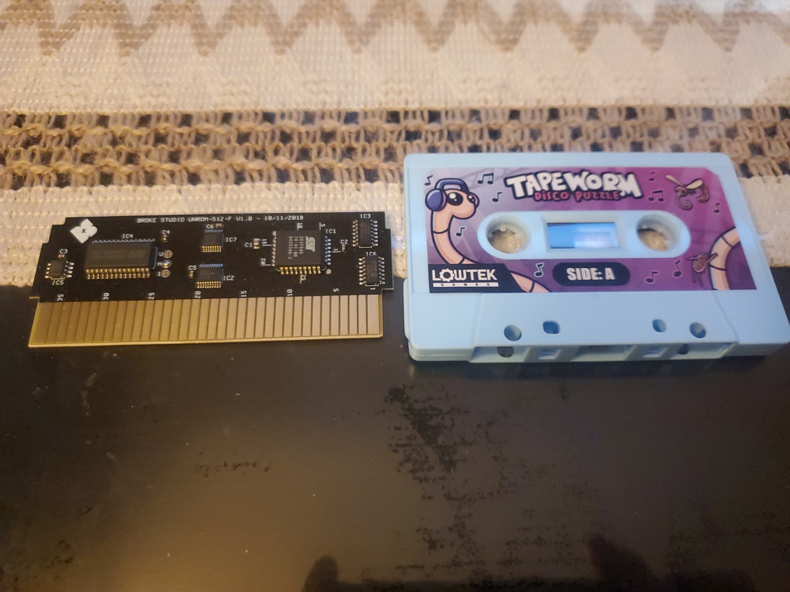 Tapeworm Disco Puzzle Special Edition for NES w Cassette Soundtrack USED 2 of 35