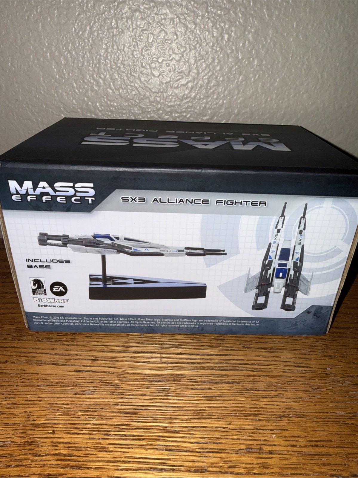Mass Effect SX3 Alliance Fighter Ship Replica Dark Horse EA Bioware 2016