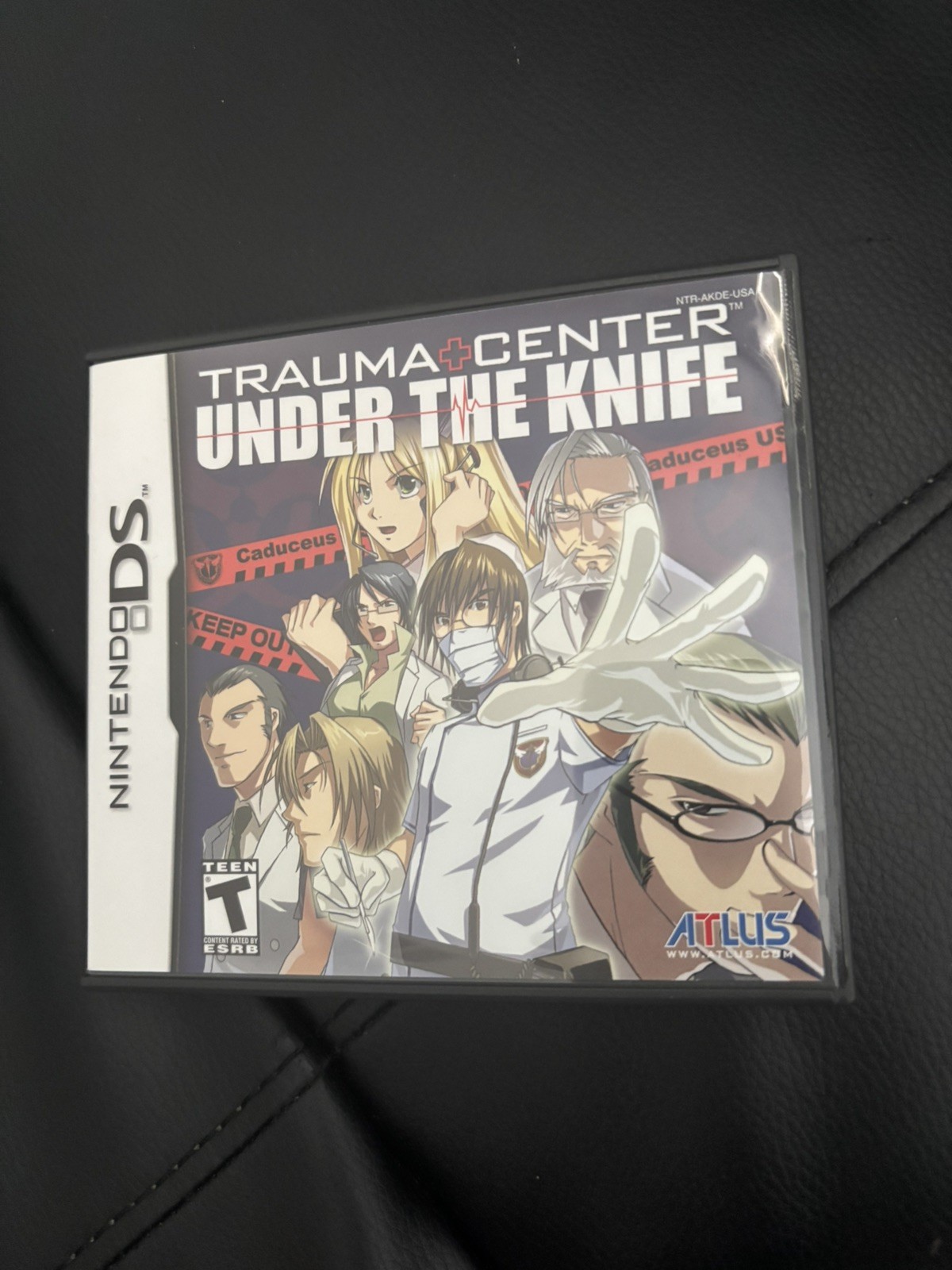 Trauma Center: Under the Knife (Nintendo DS, 2005) complete