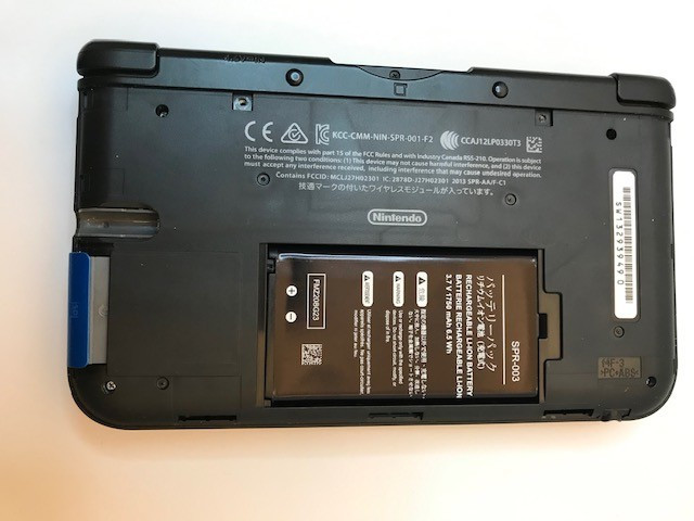 Nintendo 3DS XL Blue/Black Tested New Battery 32GB SD Card Charger Stylus