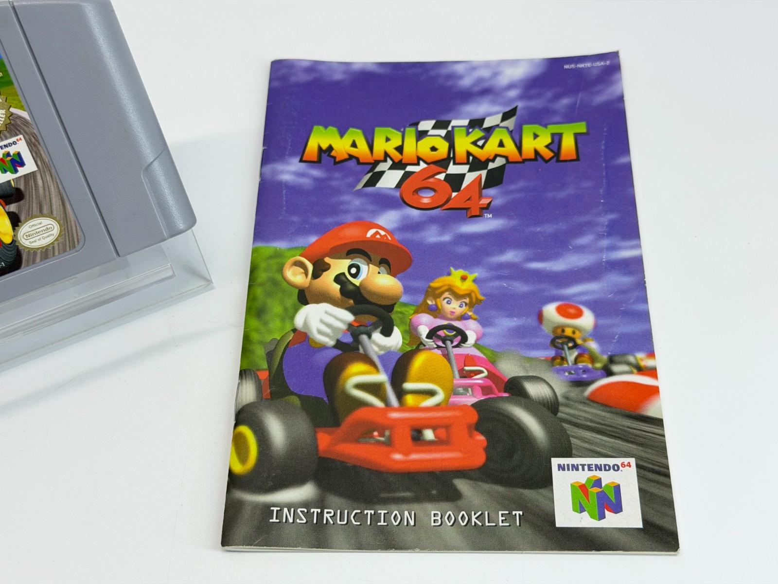 Mario Kart w/Booklet (Nintendo 64 N64) Authentic *TESTED* MILLION SELLER