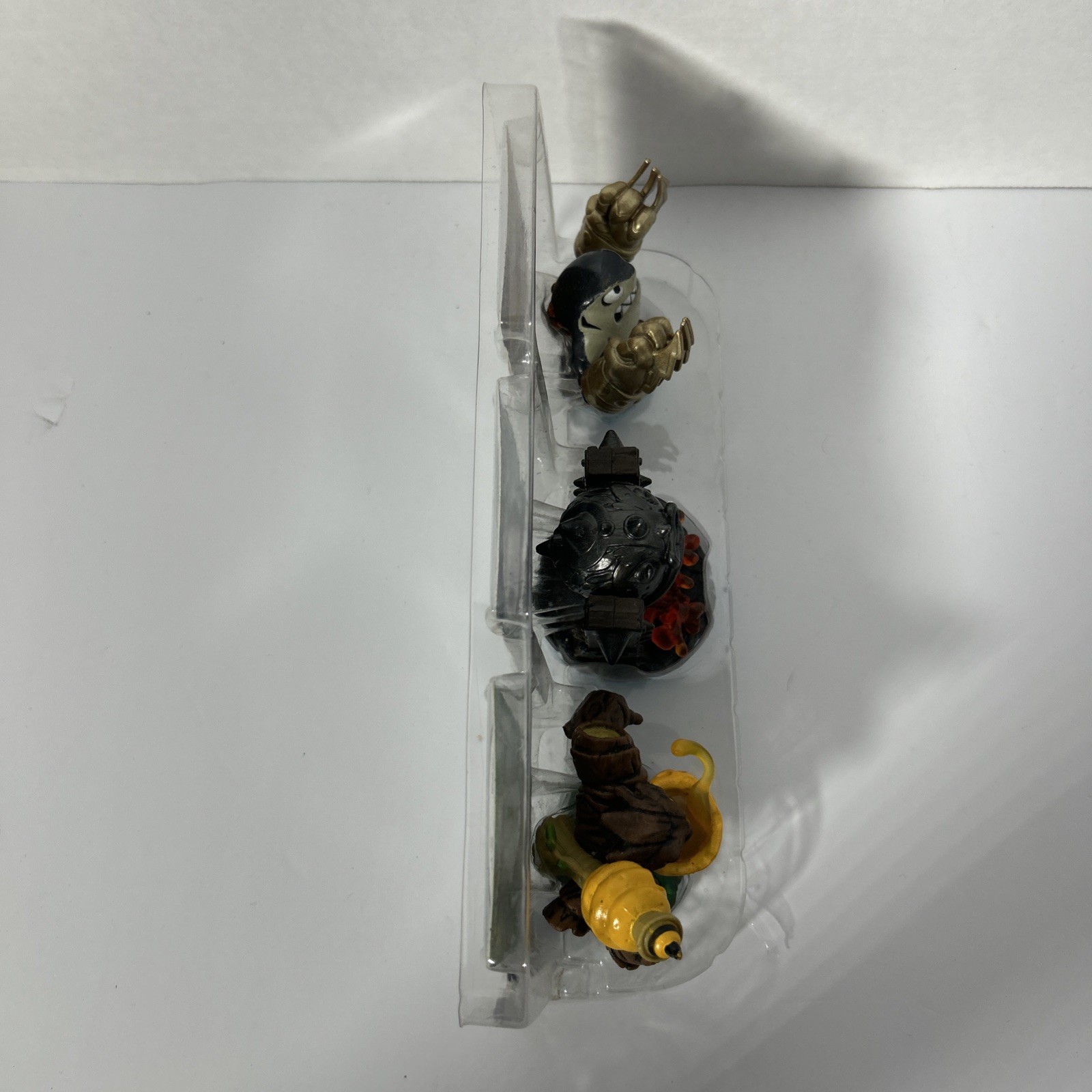 Skylanders SWAP FORCE Fiery Forge Battle Pack w/ BUMBLE BLAST & TERRAFIN