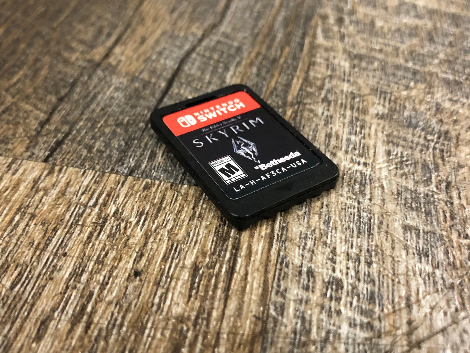 EXC Nintendo Switch The Elder Scrolls V: Skyrim Game Cartridge ONLY Fast S/H!