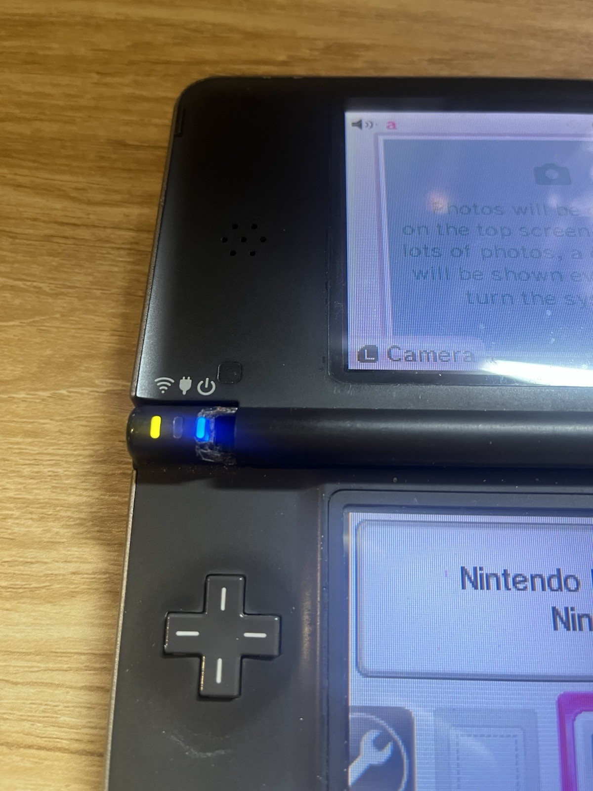 PARTS REPAIR Nintendo DSi XL Handheld System BROKEN HINGE POWERS ON PLAYS GAMES