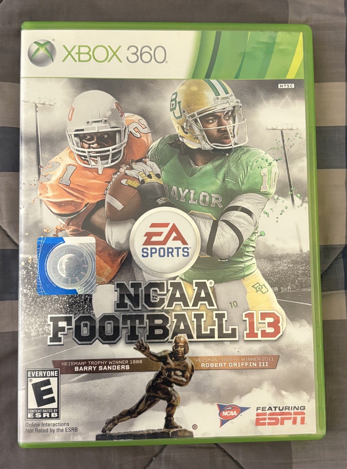 NCAA Football 13 – Microsoft Xbox 360, 2012 (EA Sports – MPN: VIPRB-19730)