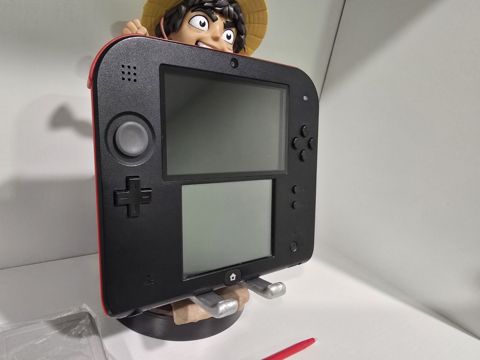 Nintendo 2DS Red Black Mario Kart 7 Edition Charger Stylus 2 Games 100% Working