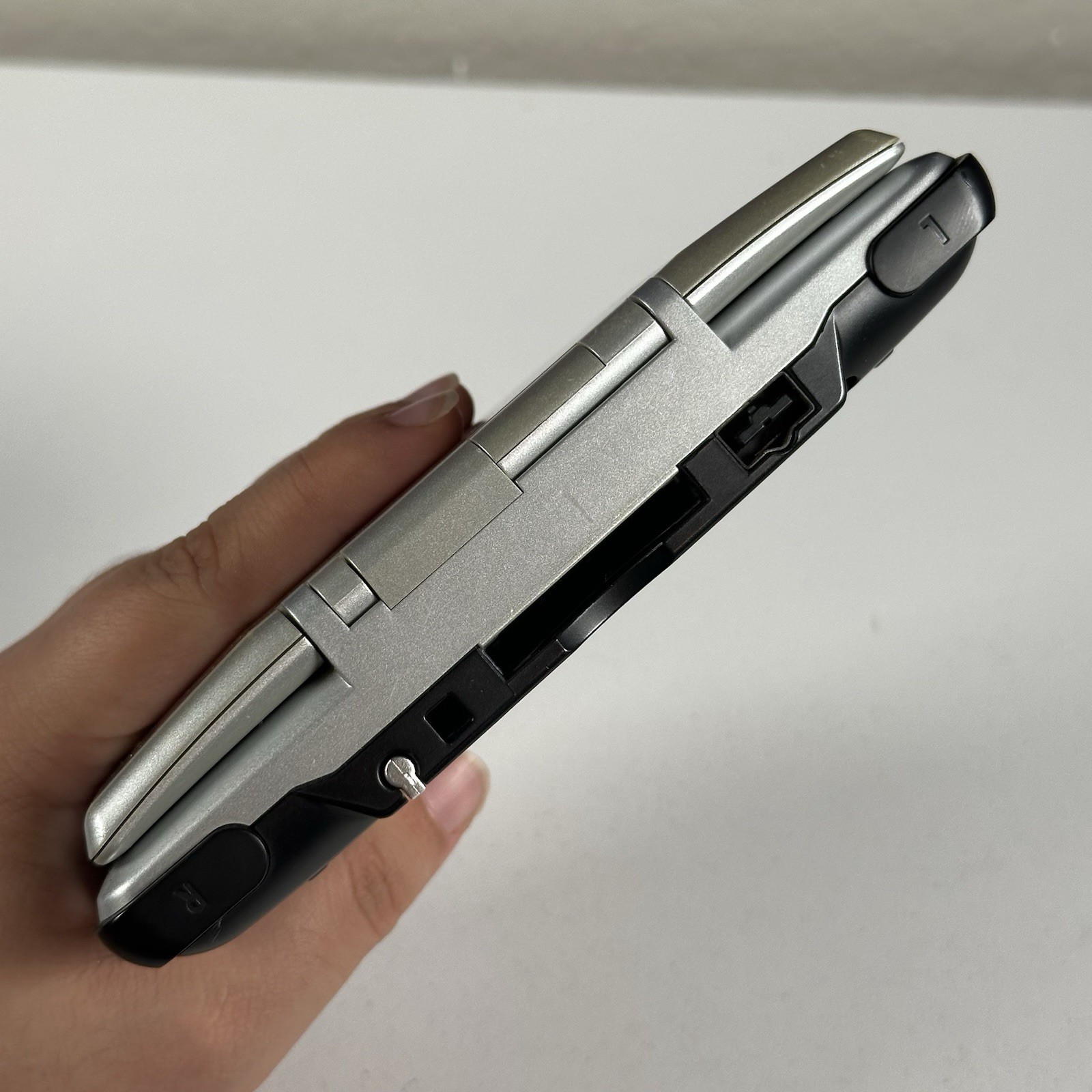 Nintendo DS Original Console NTR-001 – Titanium Silver – FOR PARTS ONLY