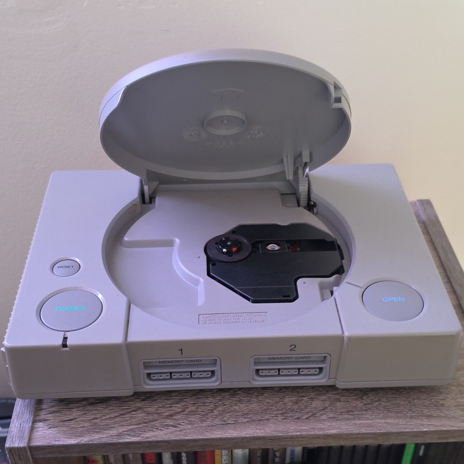 Sony PlayStation 1 PS1 Console SCPH-7501 NTSC-U/C w/ Controller & Memory Card