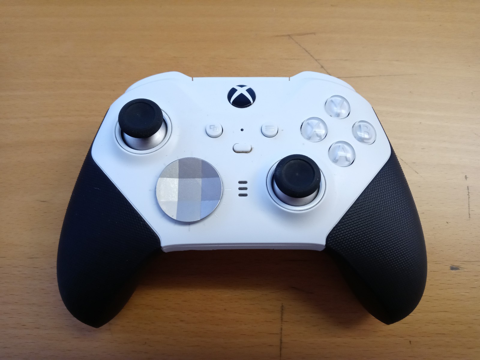 Microsoft Xbox Elite Series 2 Core Wireless Controller – White (4IK-00001)